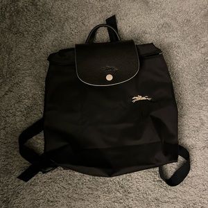 LE PLIAGE GREEN M BACKPACK in Black with Beige Trim